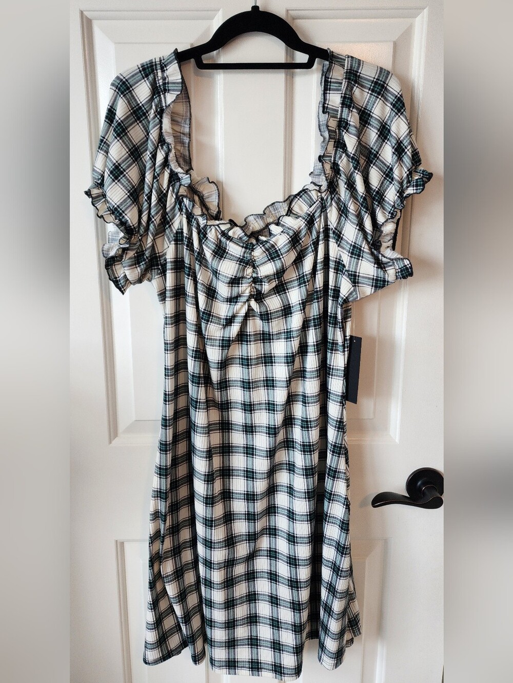 New With Tags Plaid Ruffle-Trim Short Sleeve Peasant Dress in White and Green 2X